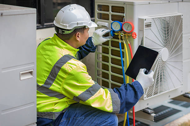 Professional Hvac technician working in Utica, MI